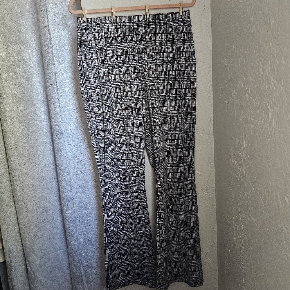 Plaid stretchy dress pants Lark + Grey size Large